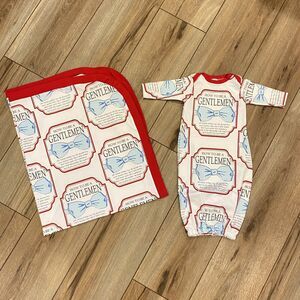Ruffles&Buttons How To Be A Gentlemen Gown Sleeper + baby blanket 37"x30"
